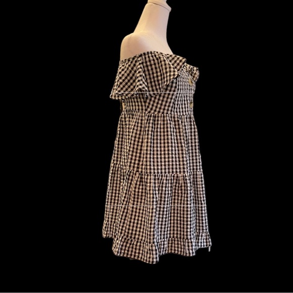 NEW ASOS DESIGN Bandaeau Tiered Mini Sundress in Mono Gingham. Size 4 - Picture 7 of 16